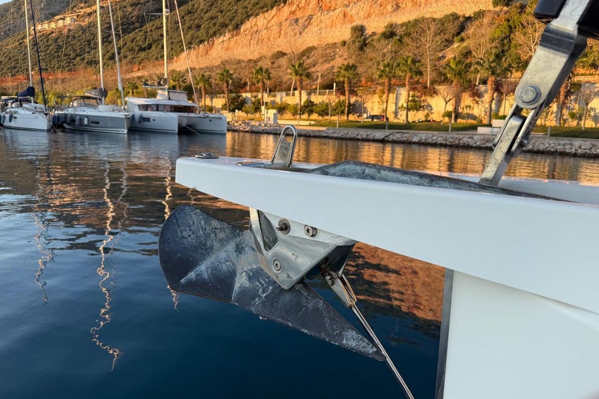 2022 Jeanneau Sun Odyssey 490