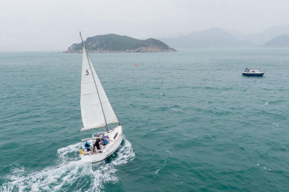 2019 Beneteau Oceanis 35.1