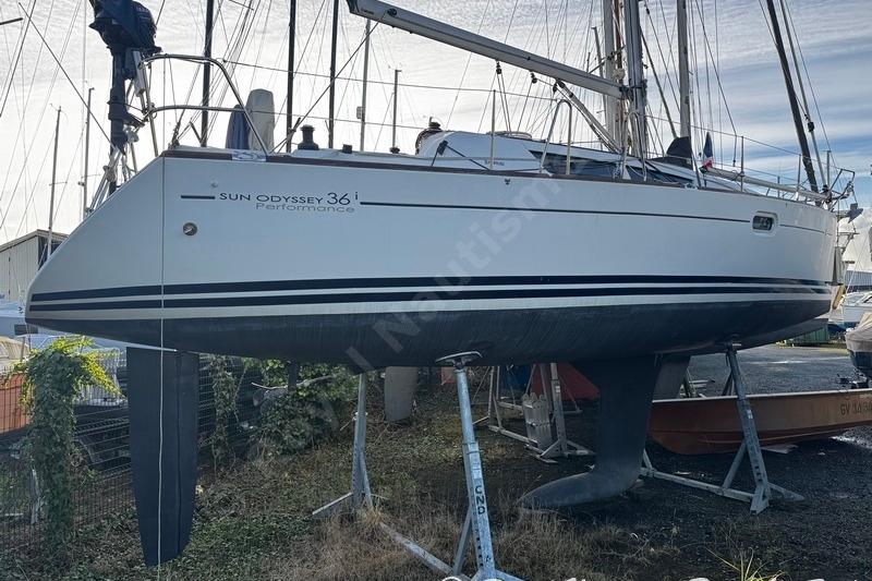 2008 Jeanneau Sun Odyssey 36i Performance for sale in La Forêt-Fouesnant, Finistère, France