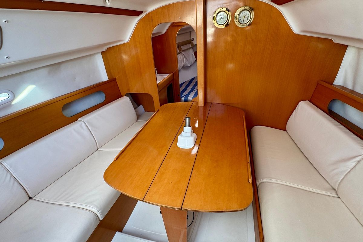 2005 Beneteau First 25.7