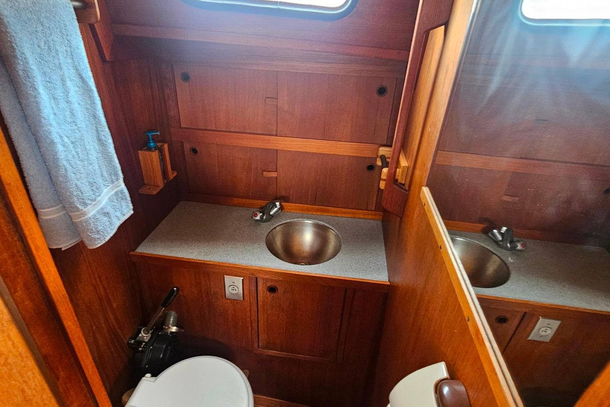 1983 Nauticat 38