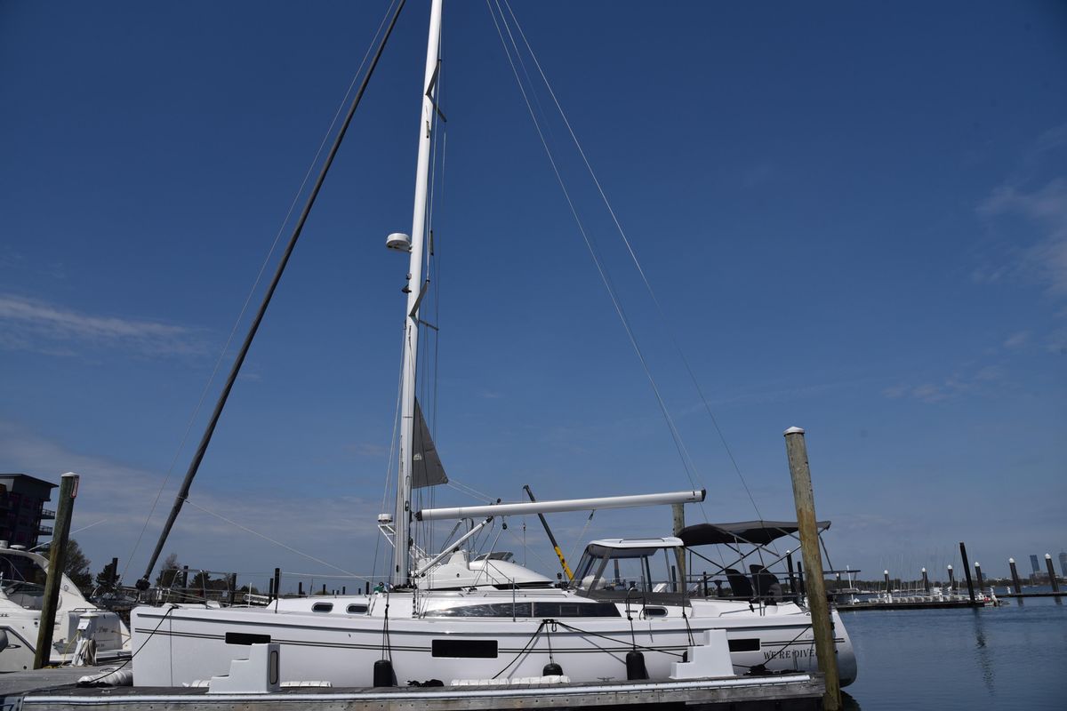 2023 Catalina 425