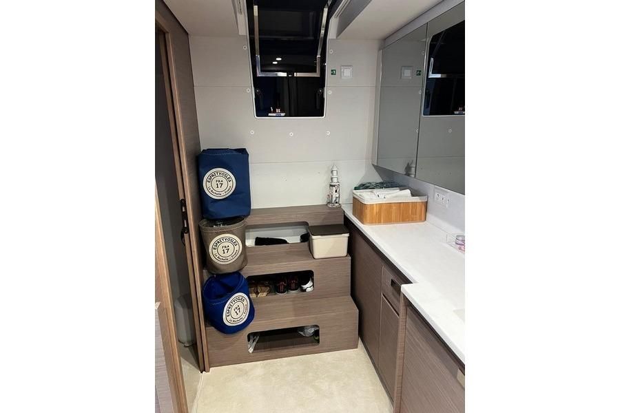 2023 Fountaine Pajot Samana 59