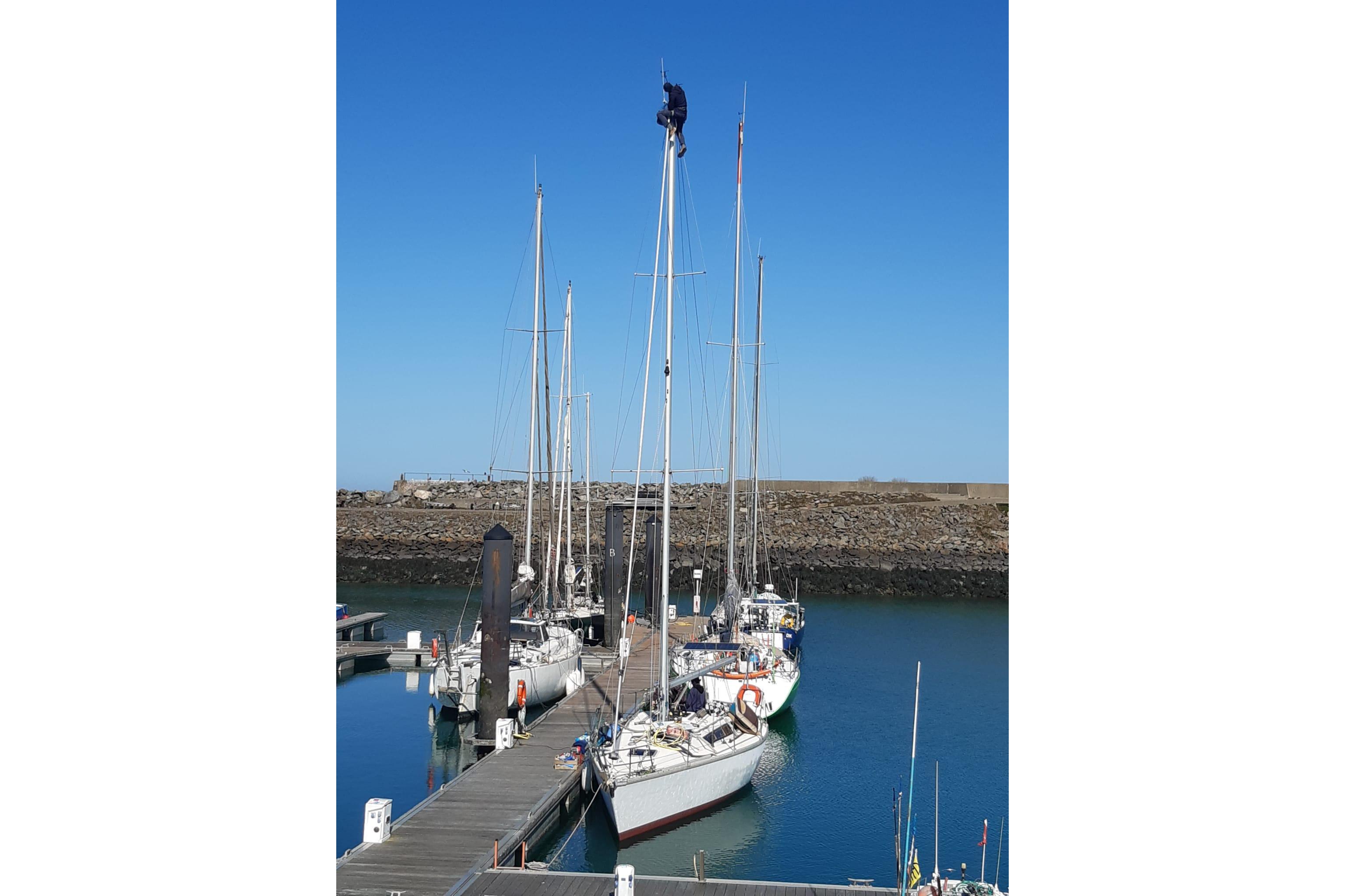 1983 Jeanneau Sun Shine 36 for sale in Marseille, Bouches-du-Rhône, France