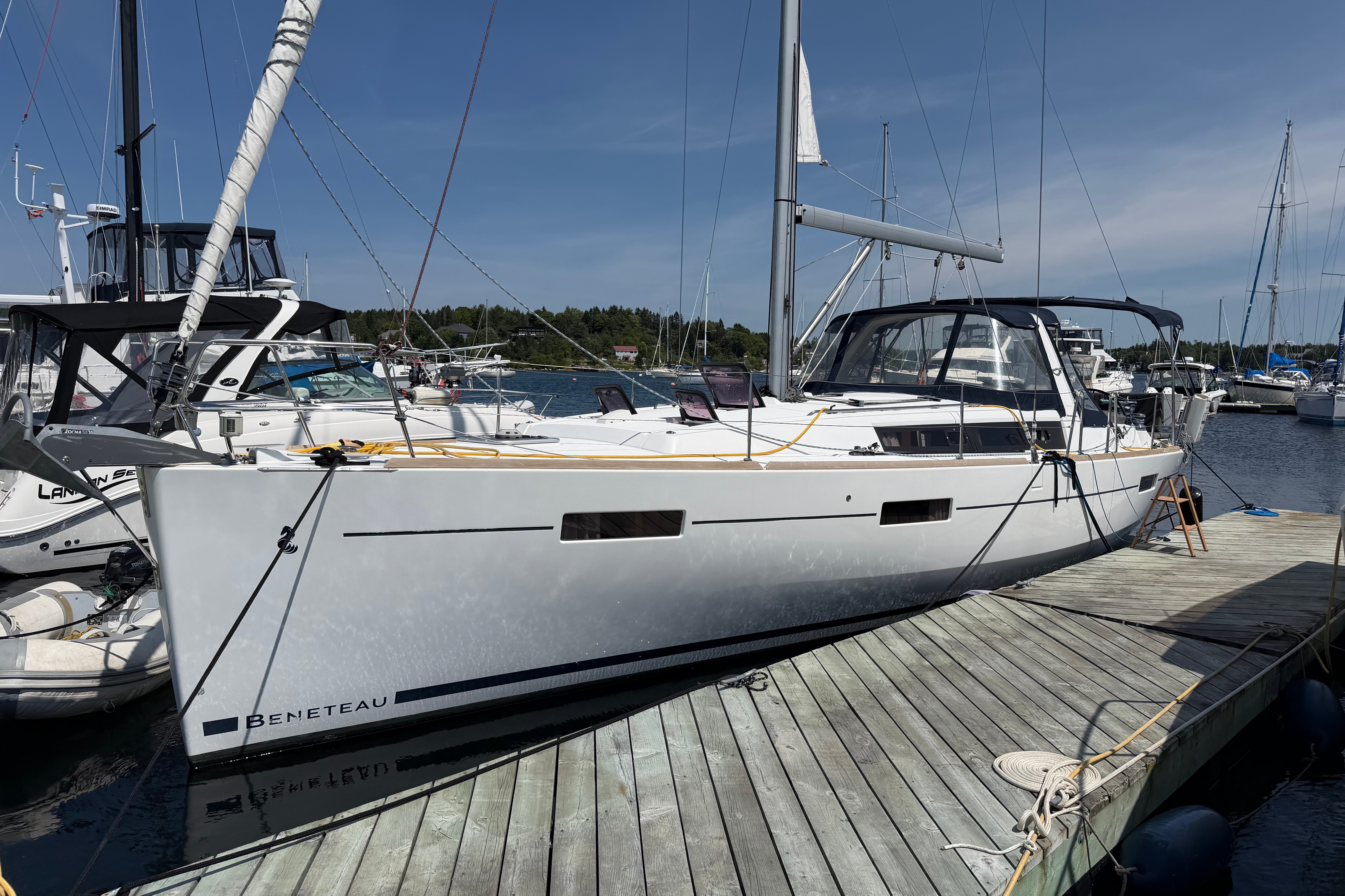 2013 Beneteau Oceanis 41 for sale in Halifax, Nova Scotia, Canada