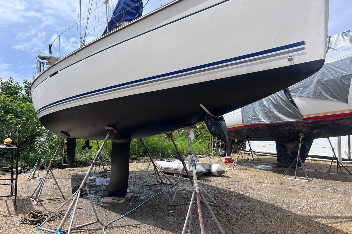 2006 Dufour 40 Performance
