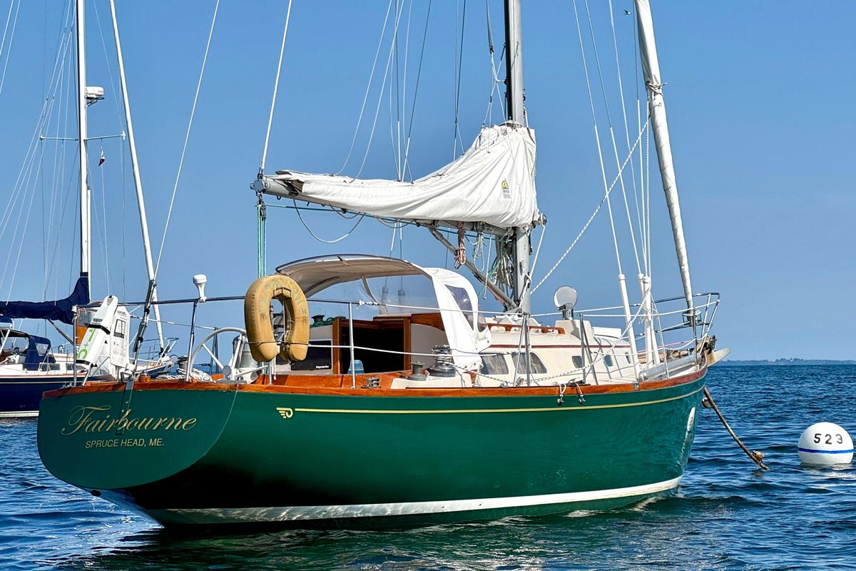 1970 Hinckley 38