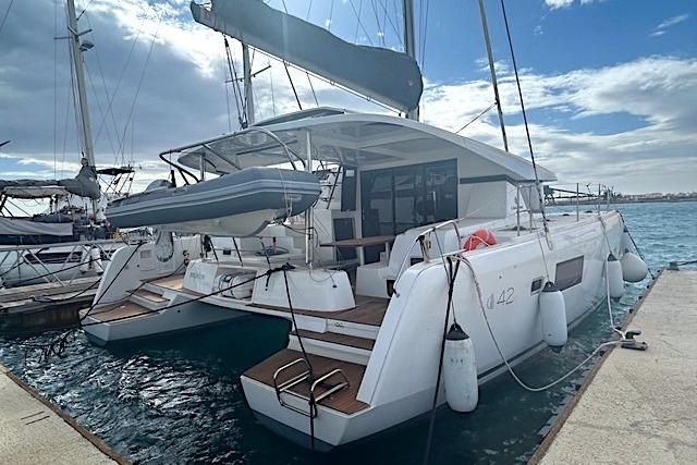 2024 Lagoon 42