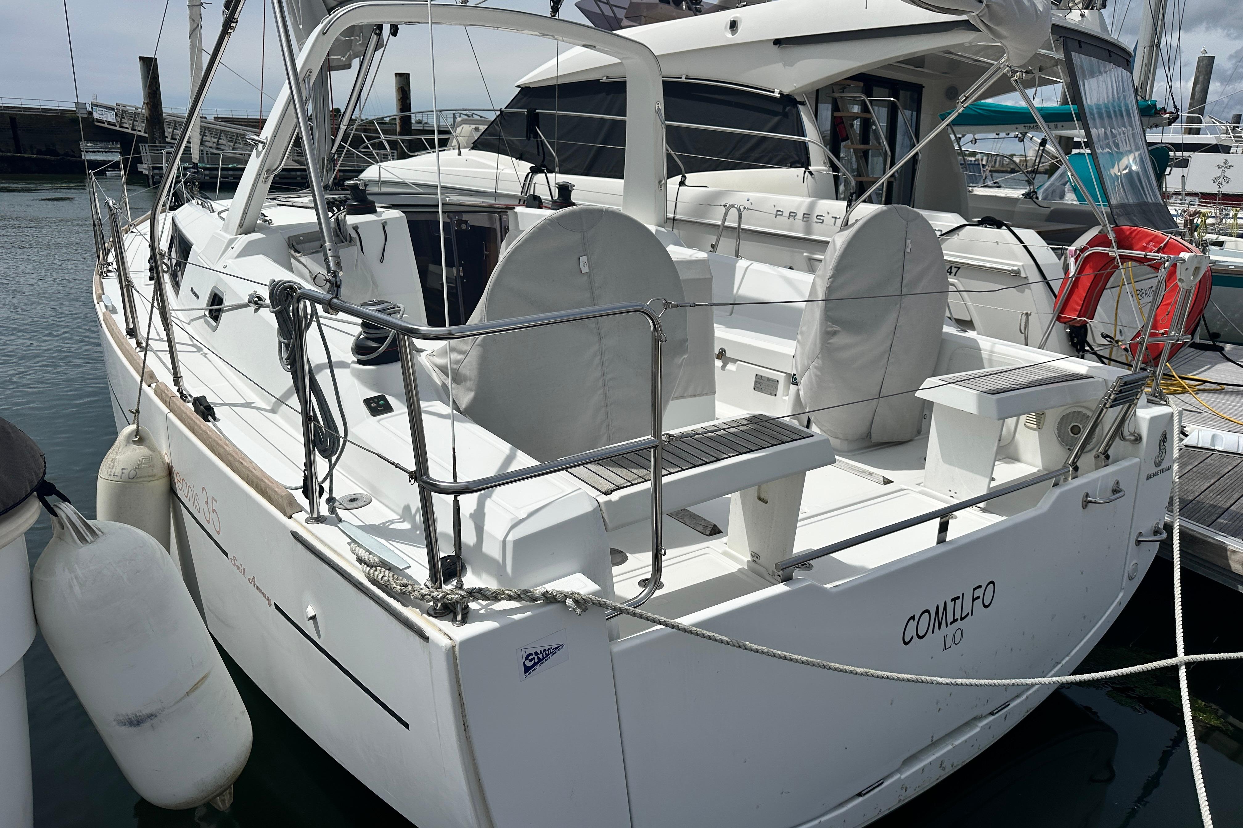 2016 Beneteau Oceanis 35