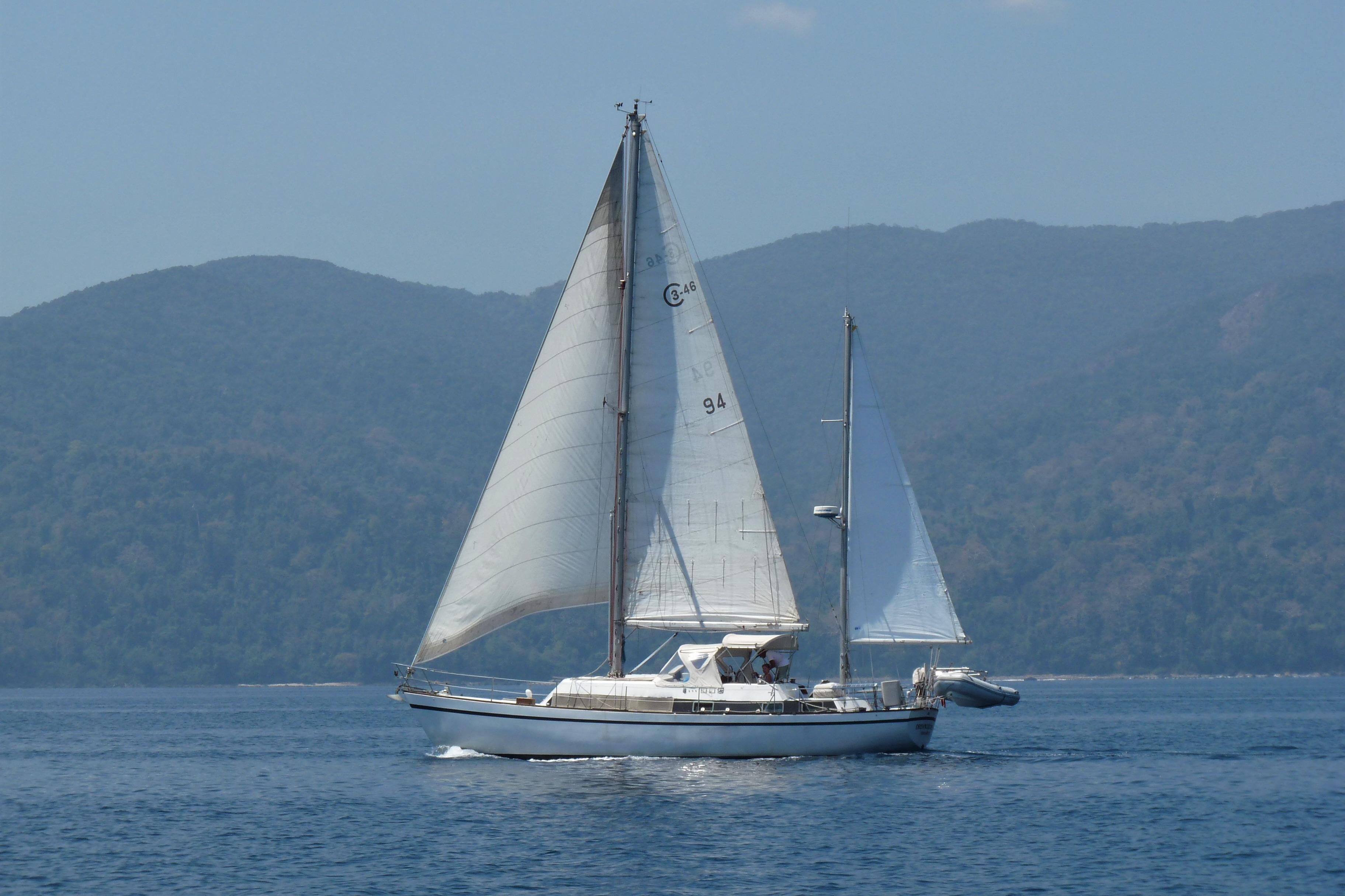 1976 CAL 3-46 FT Center Cockpit Ketch for sale in Tanjong Tokong, Malaysia