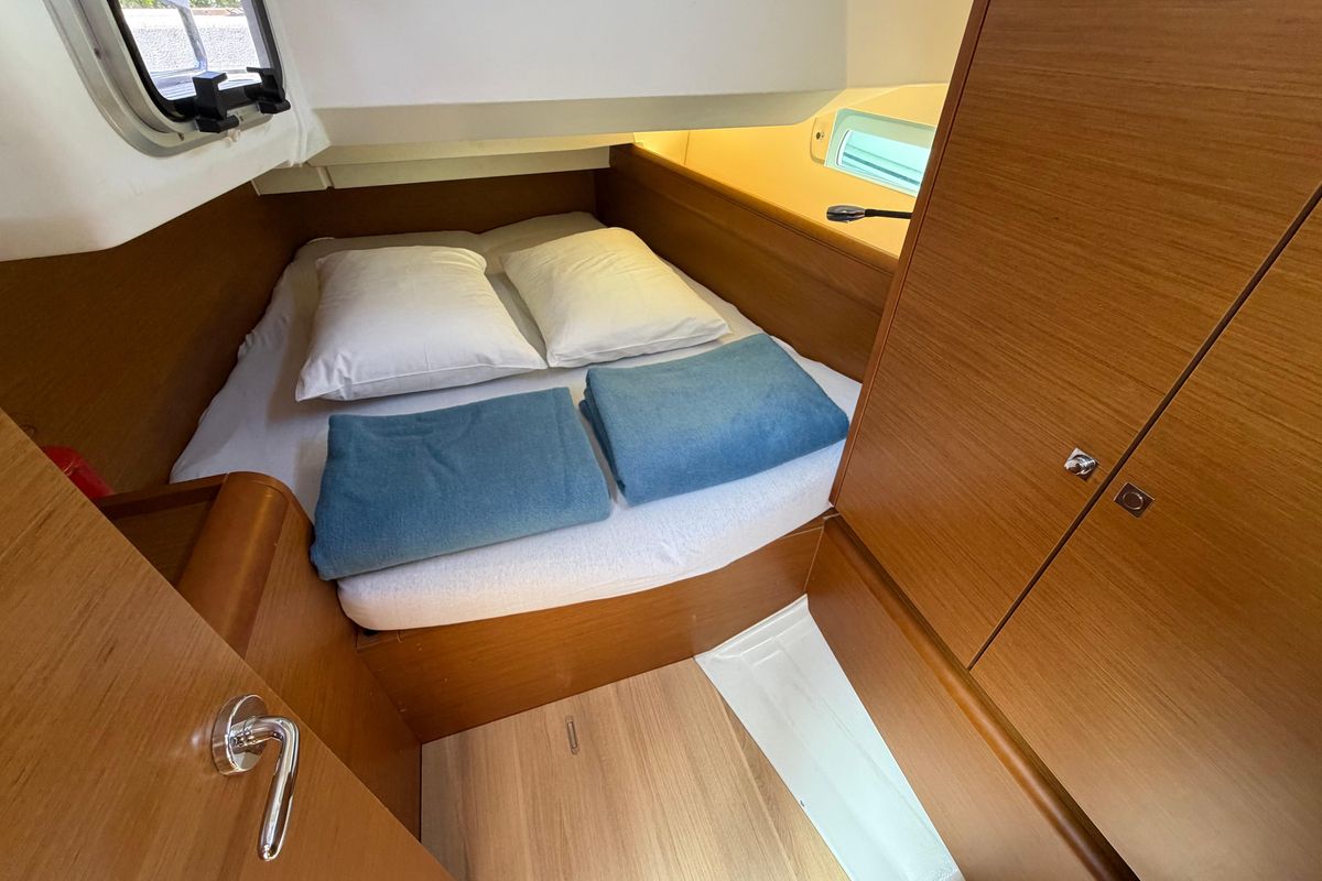 2018 Jeanneau Sun Odyssey 419
