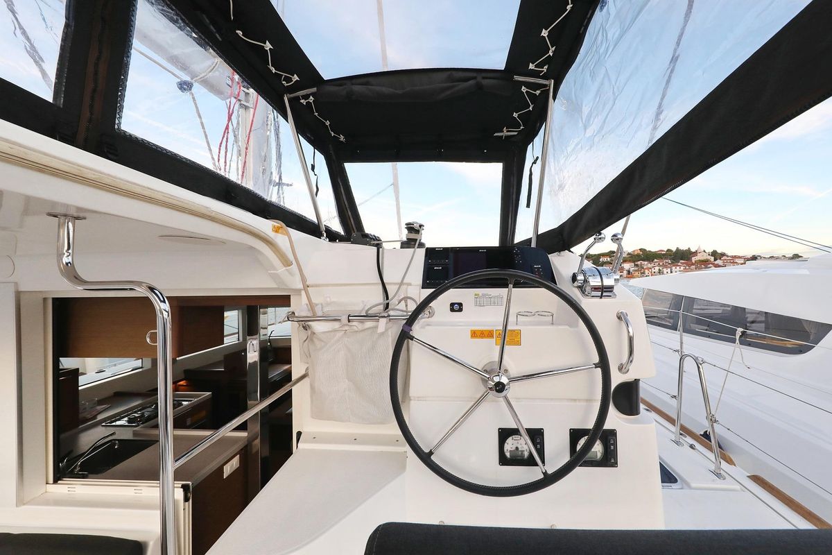 2020 Lagoon 40