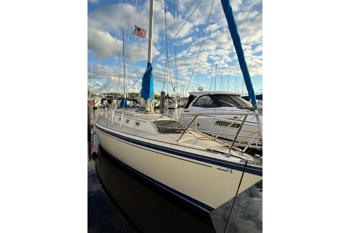 1983 O'Day 34