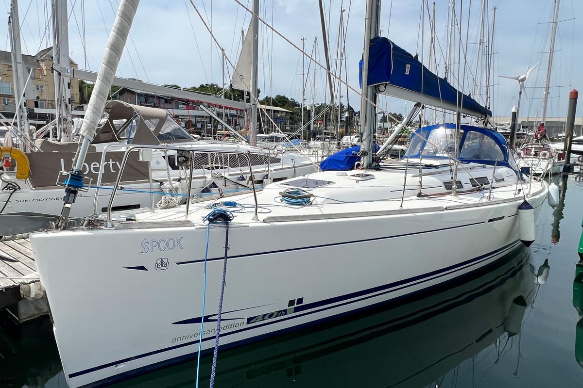 2004 Dufour 40