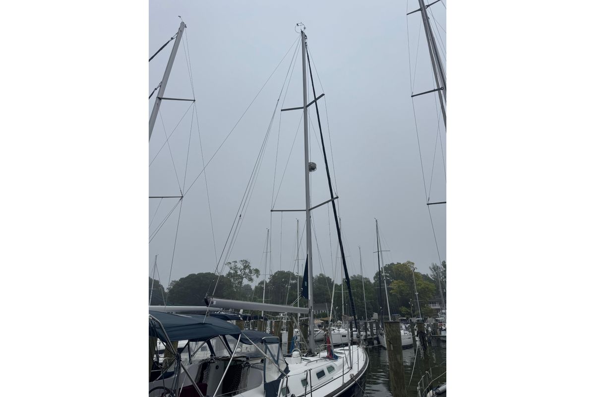 2004 Beneteau 473