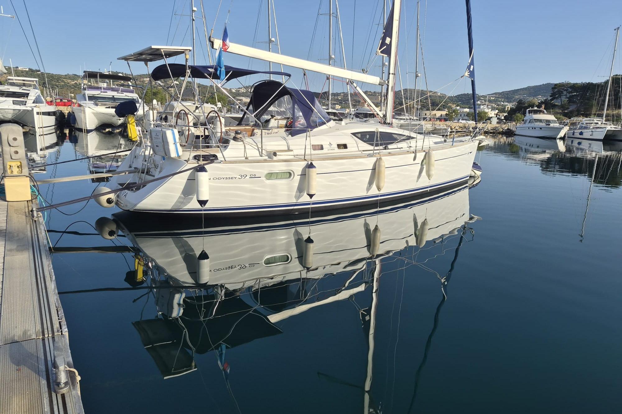 2009 Jeanneau Sun Odyssey 39 DS Boats