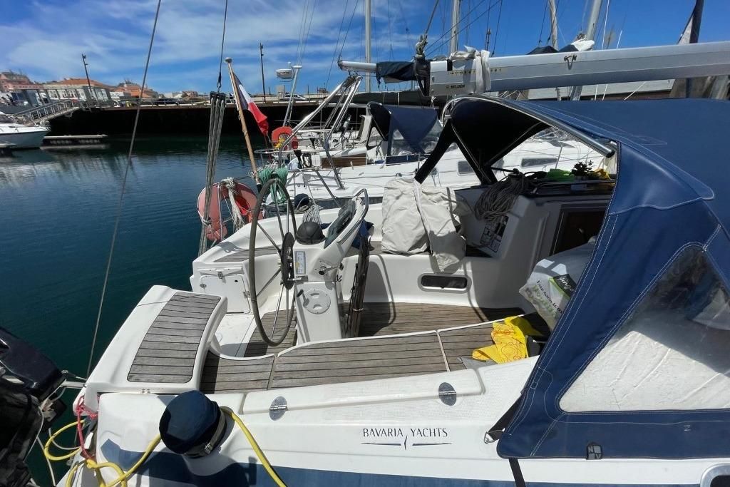 2003 Bavaria 32