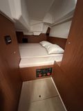 2021 Beneteau Oceanis 35.1
