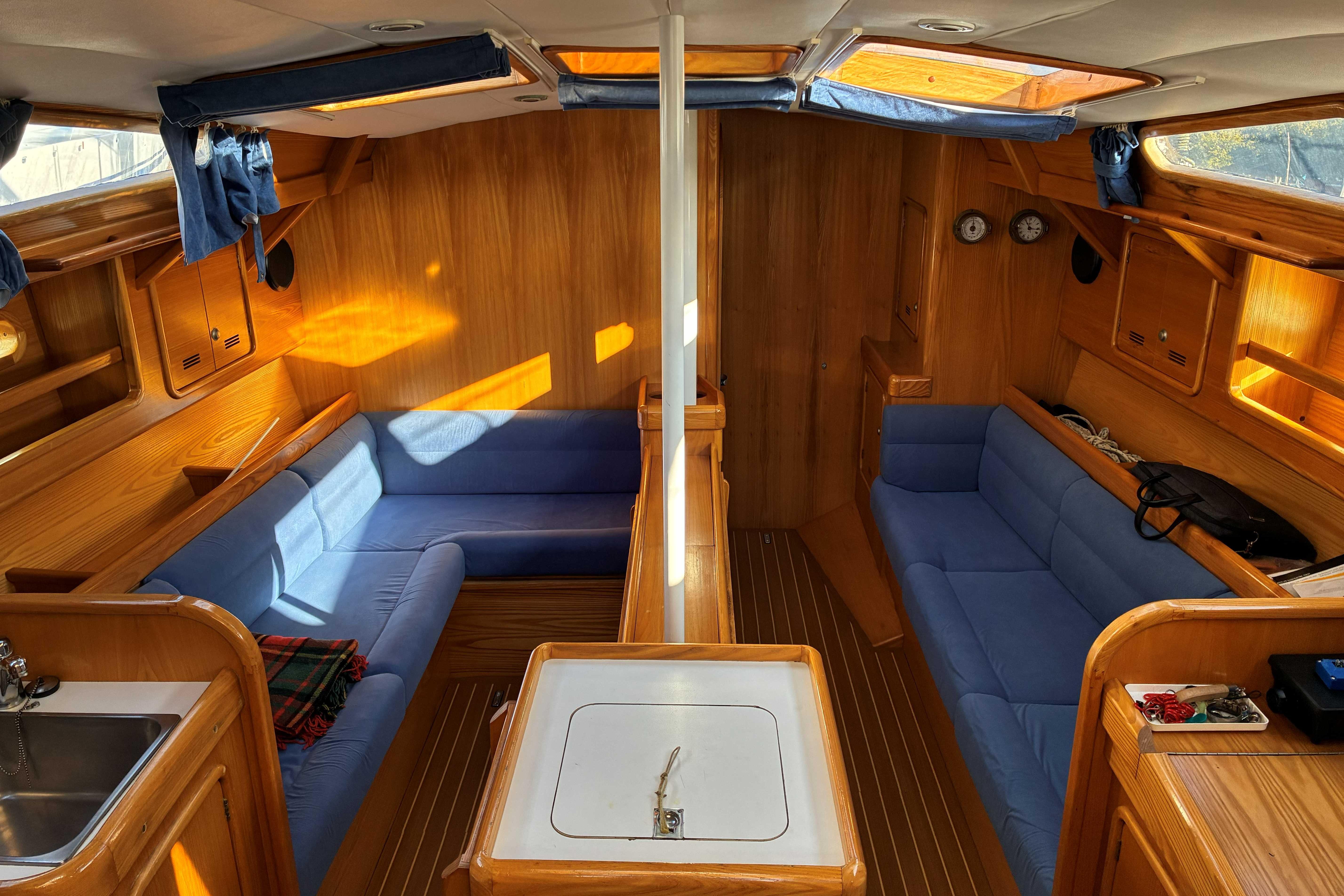 1999 Alubat Ovni 36 for sale in Arzal, Morbihan, France