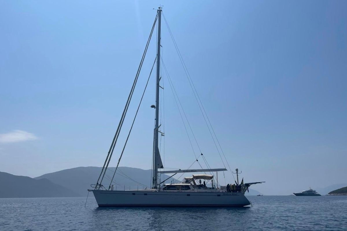 2005 Farr 56 Pilot House for sale in Marina Di Ragusa, Ragusa, Italy 58 ft