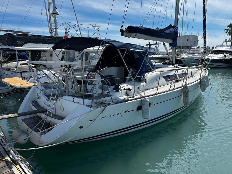 2009 Jeanneau Sun Odyssey 39i Boats