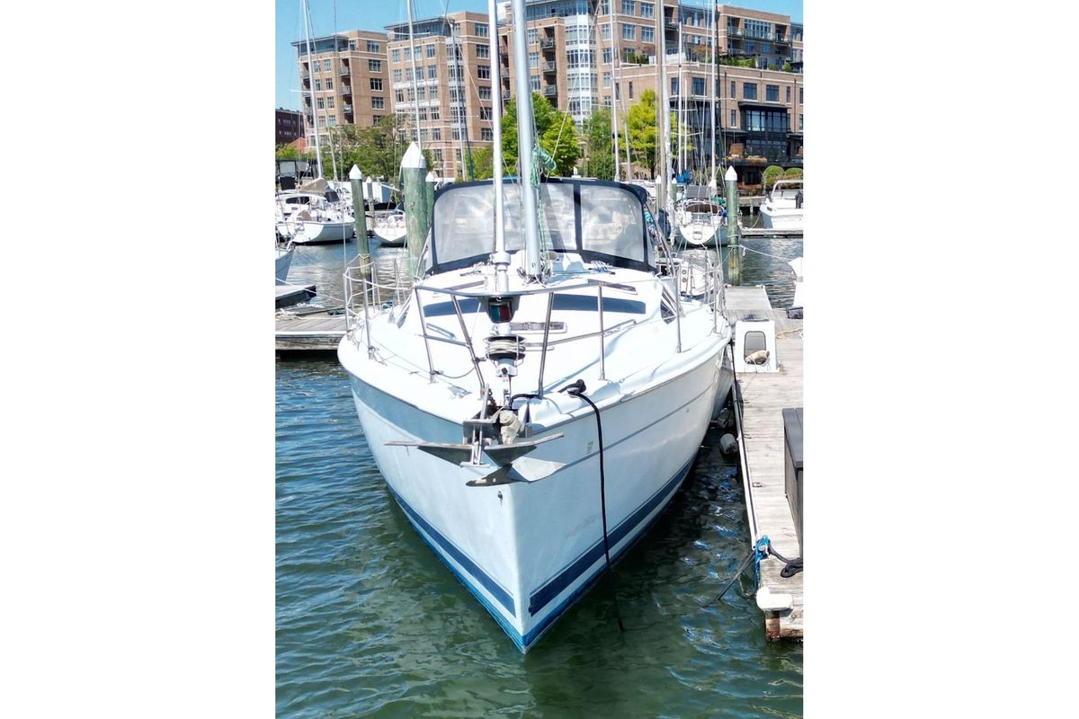 2000 Hunter 410