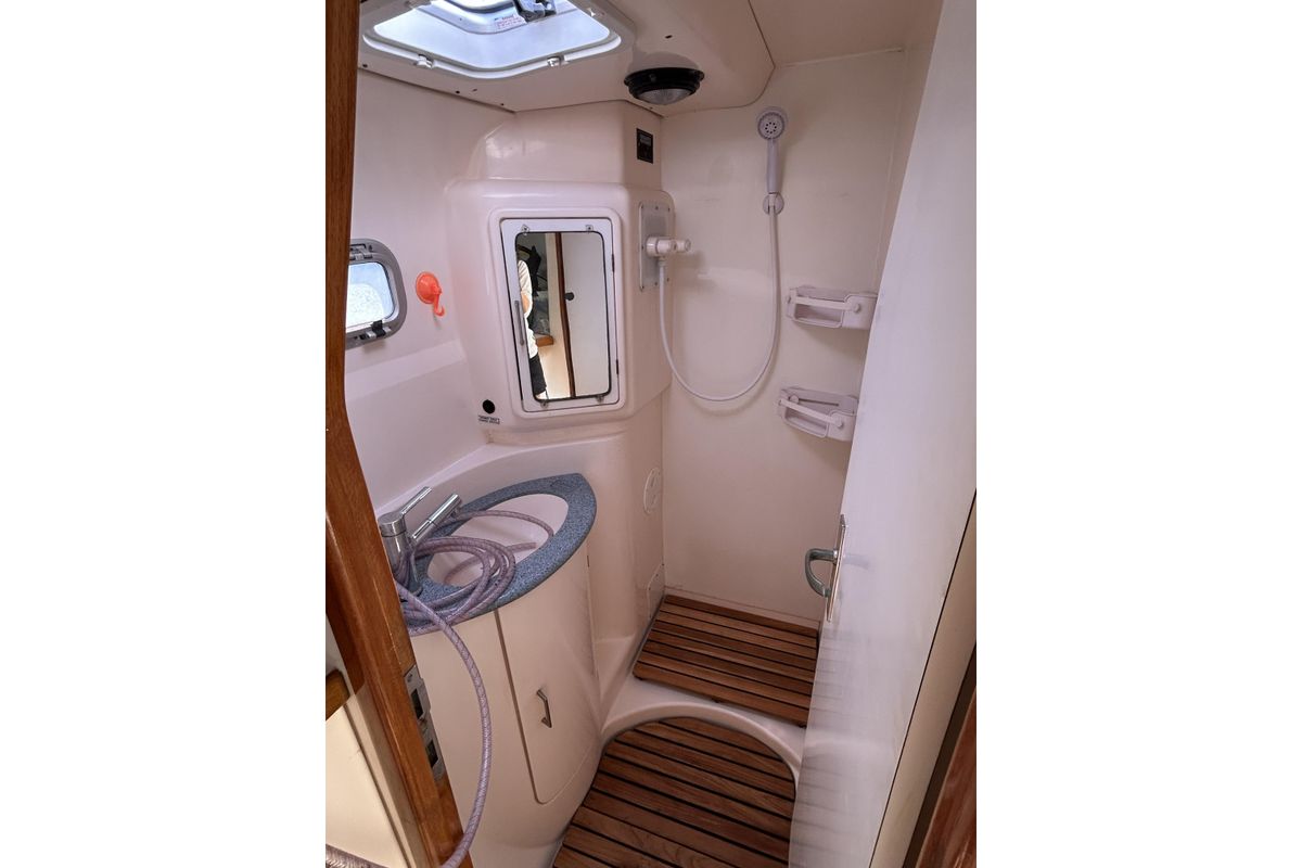 2001 Leopard 42
