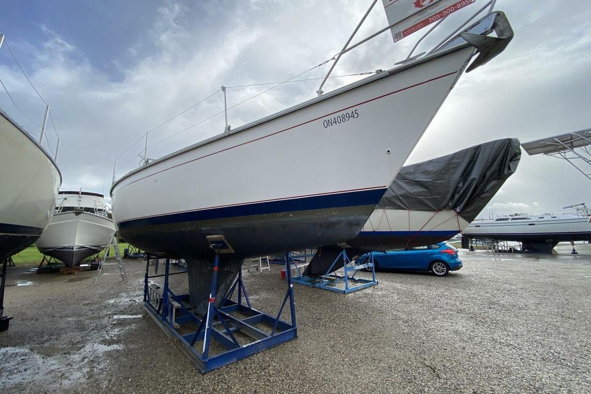 1985 Hunter 34