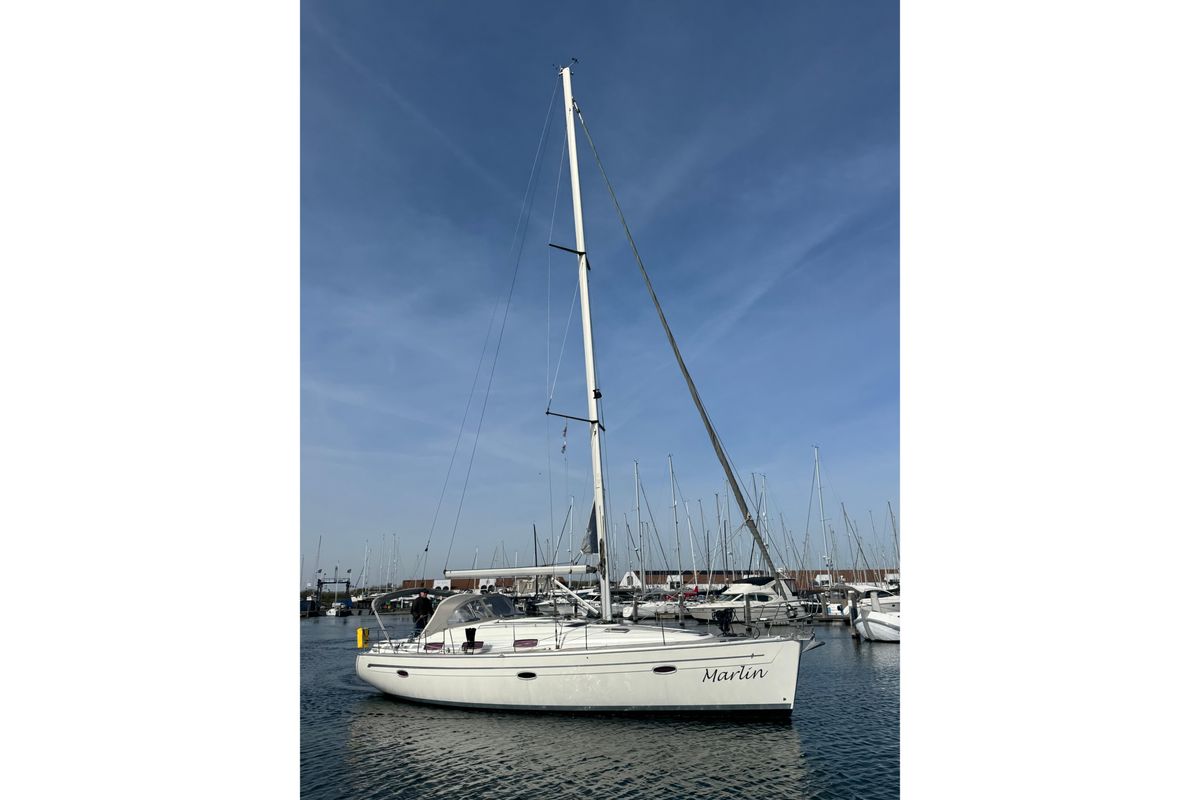 2005 Bavaria Cruiser 39