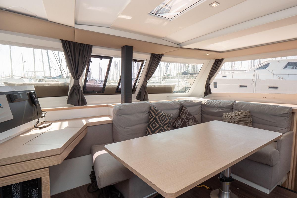 2019 Fountaine Pajot Lucia 40
