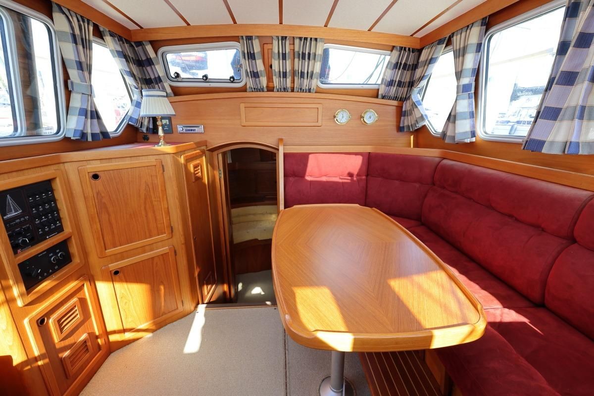 2002 Nauticat 331