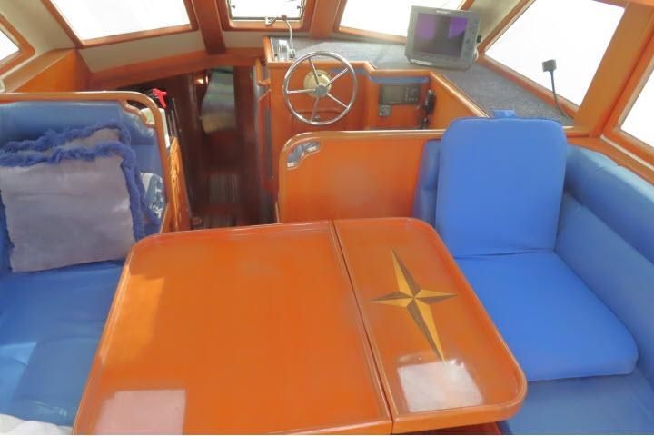2002 Tayana 460 Vancouver Pilothouse