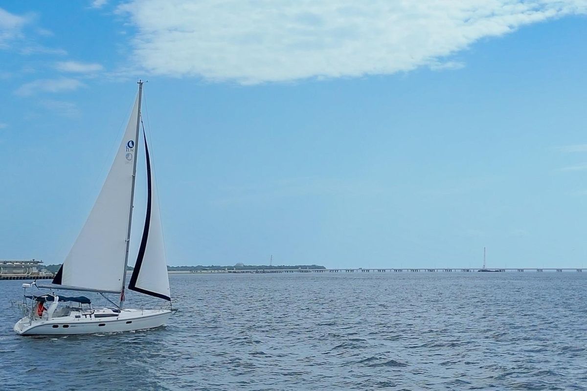 1999 Hunter 380