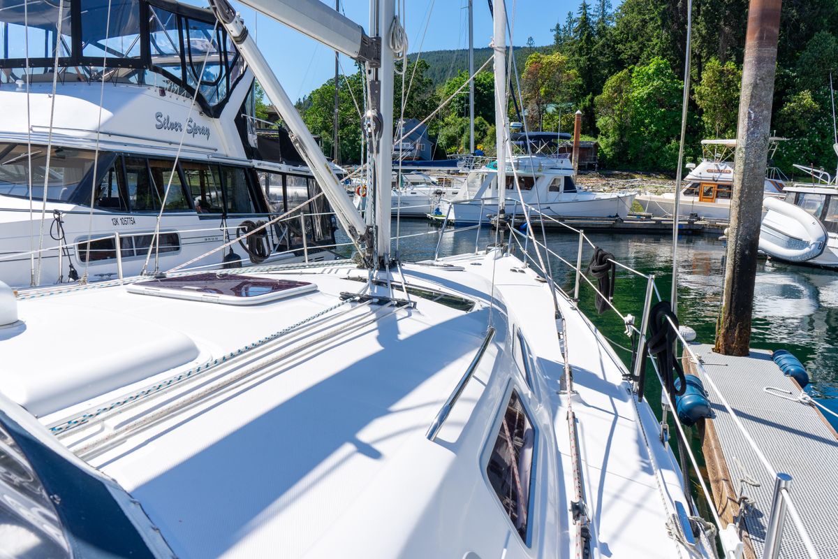 2006 Hunter 38
