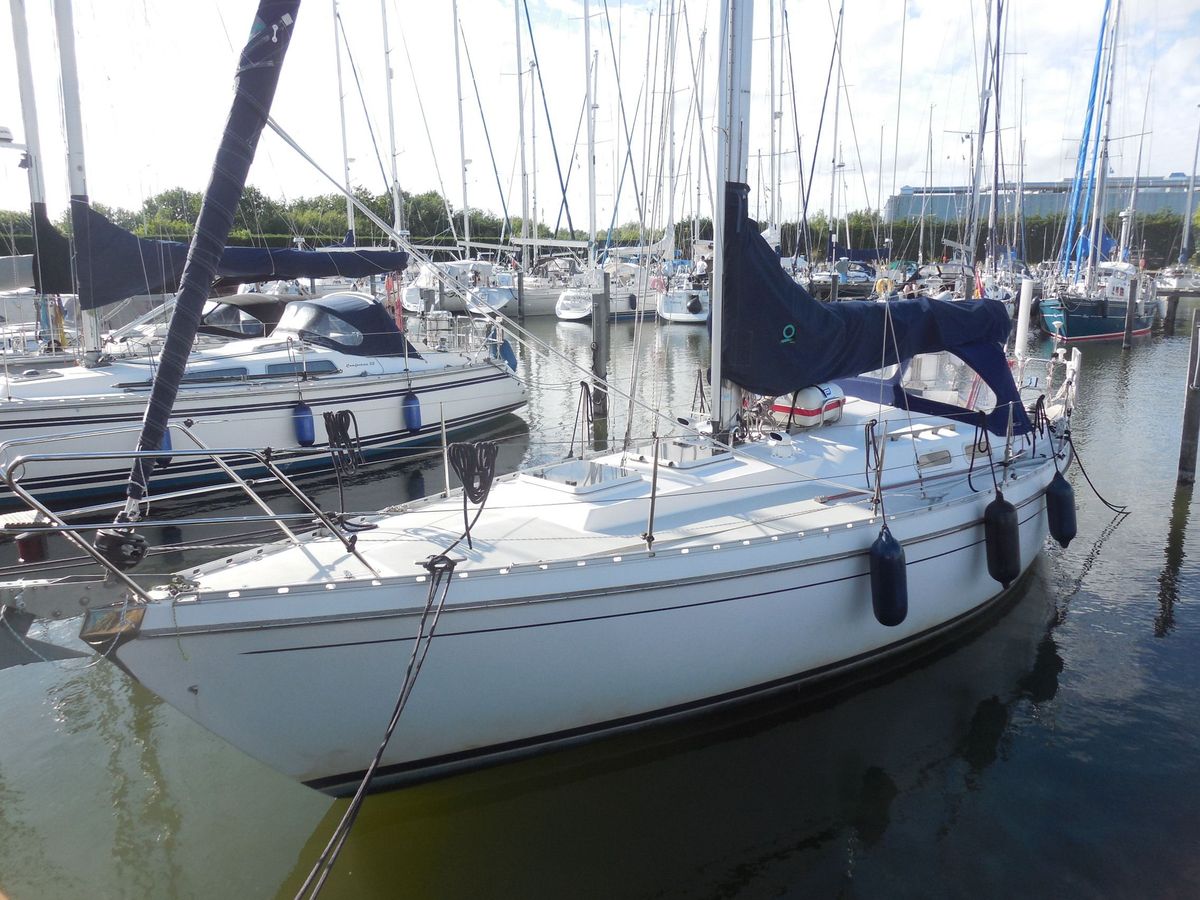 2001 Victoire 933