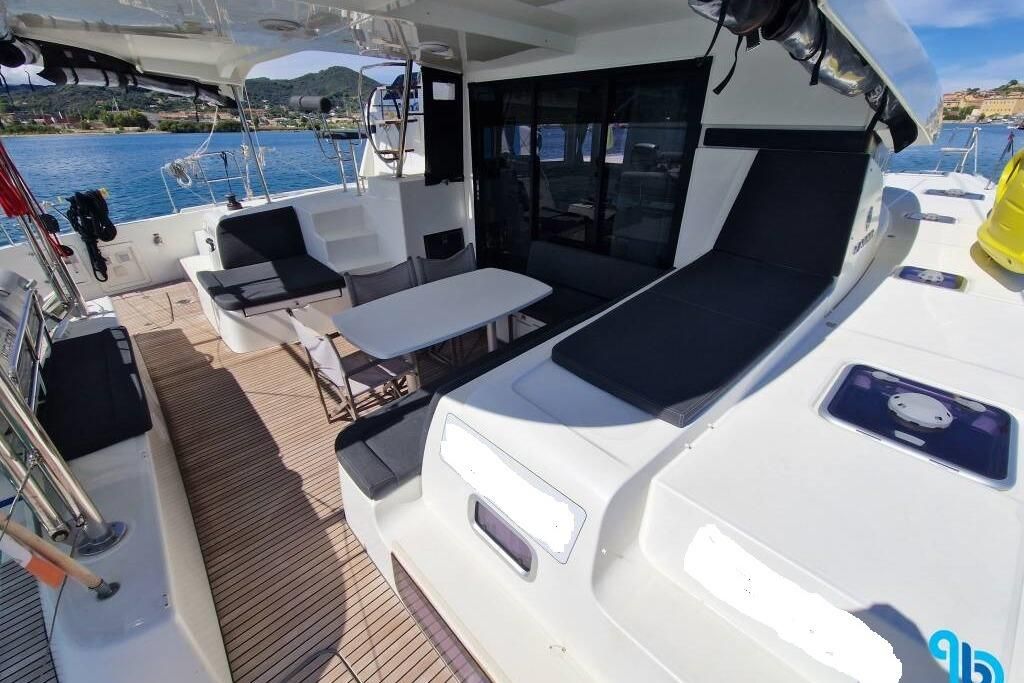 2020 Lagoon 42