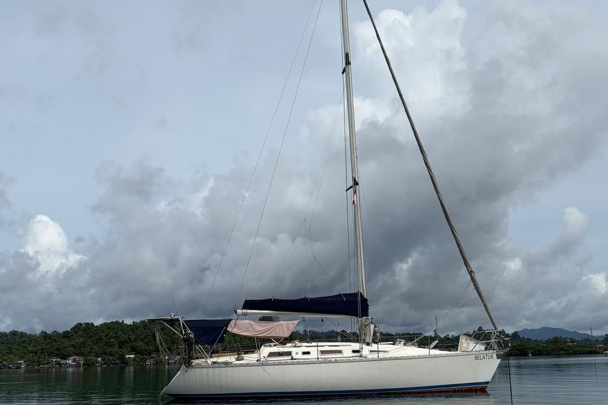 1990 Jeanneau Sun Charm 39