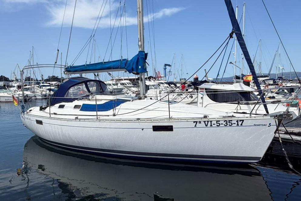 1989 Beneteau Oceanis 320