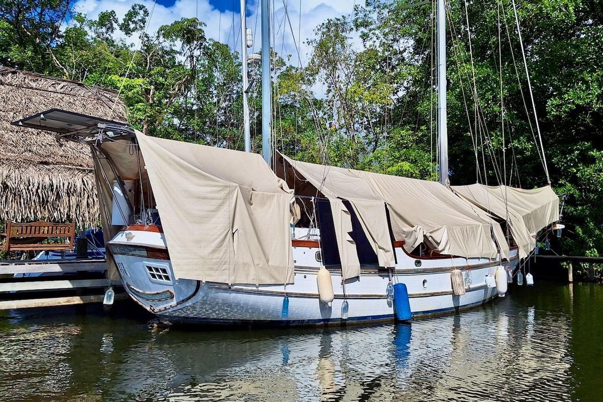 1982 Vagabond 47