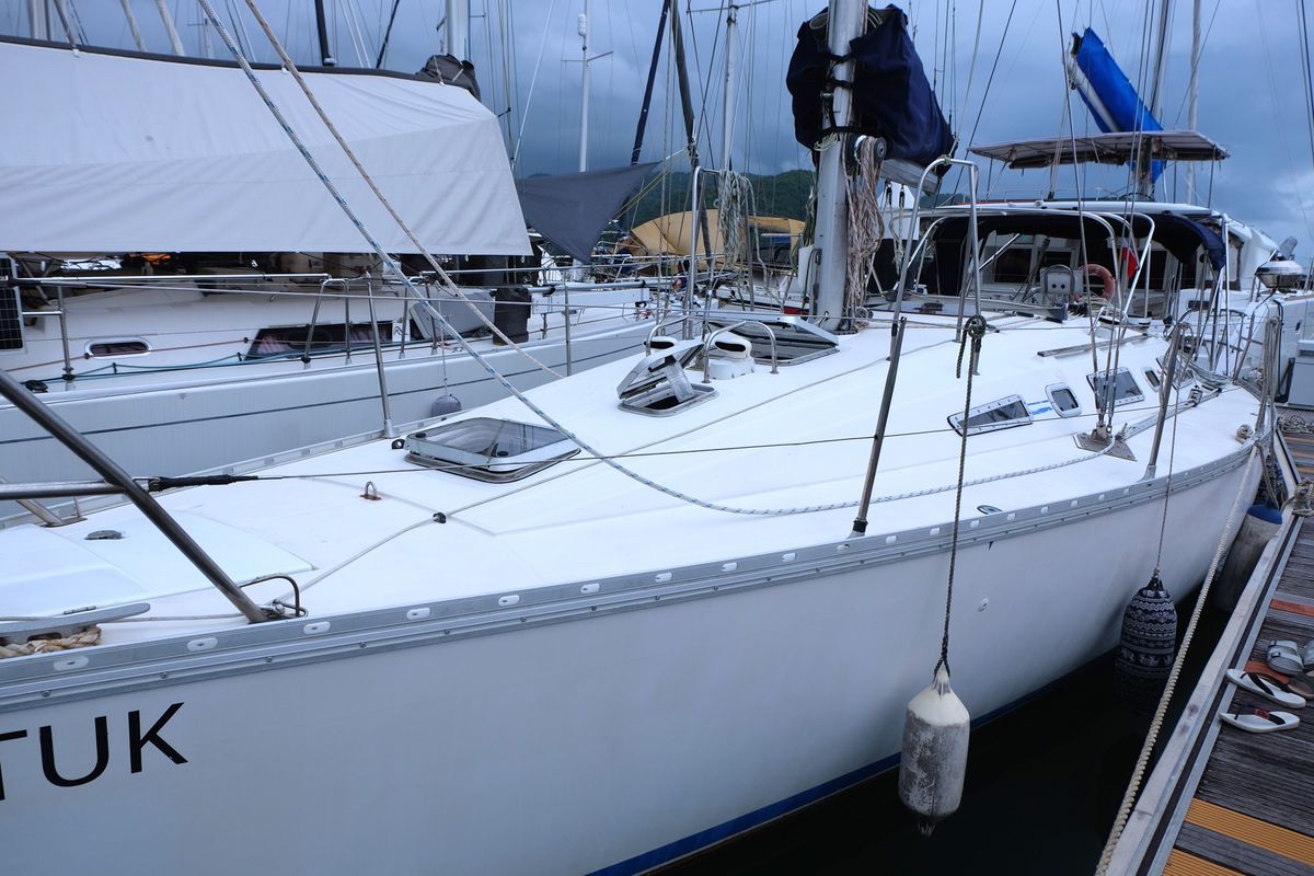 1990 Jeanneau Sun Charm 39