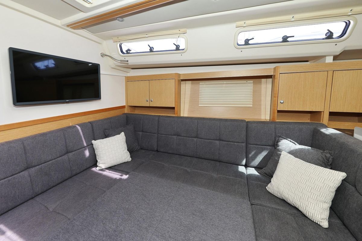 2018 Hanse 455
