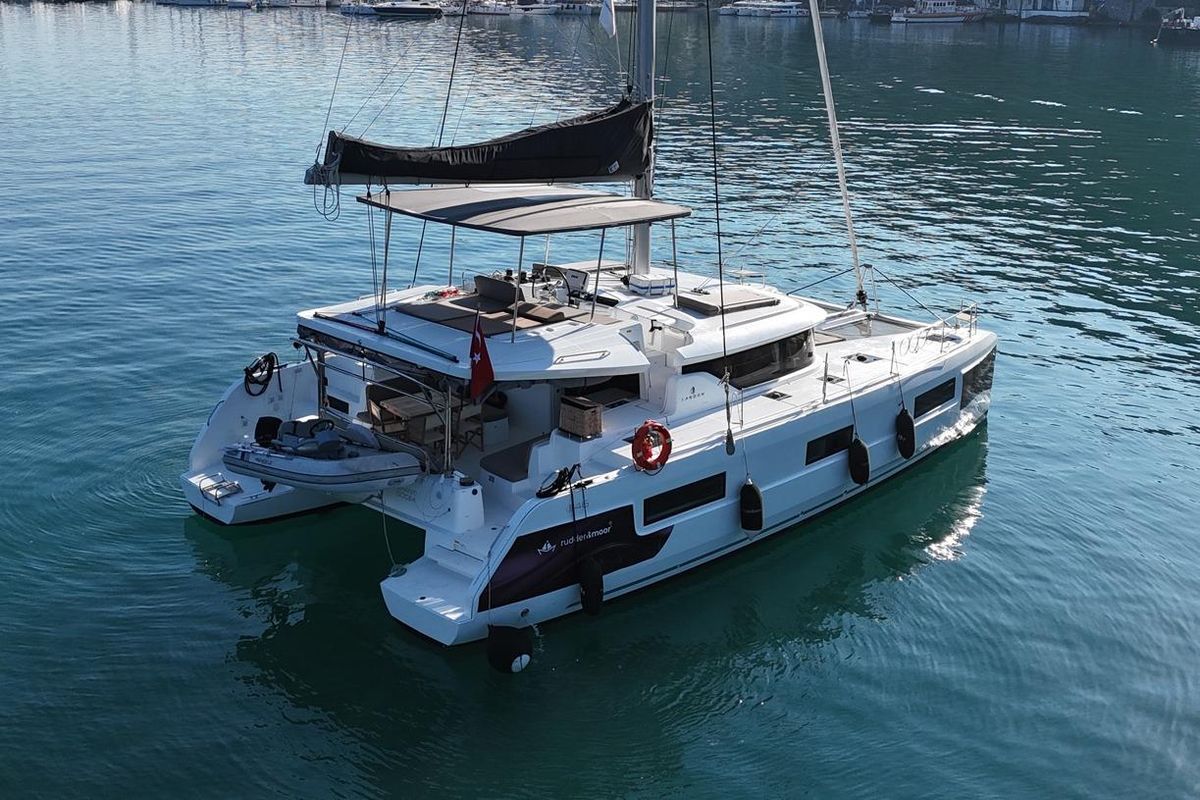 2020 Lagoon 46