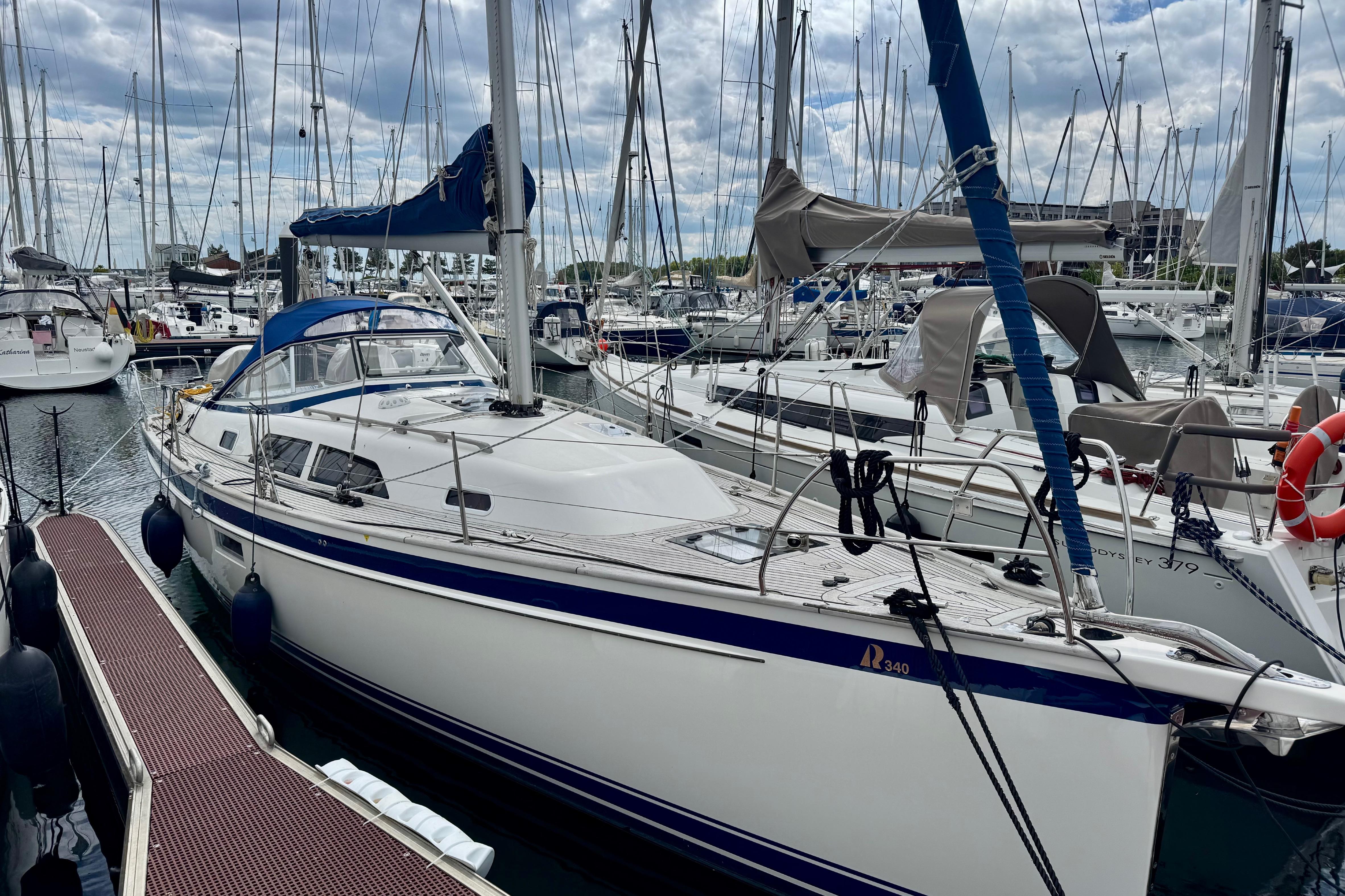 2019 Hallberg-Rassy 340 for sale in Neustadt In Holstein, Schleswig-Holstein, Germany