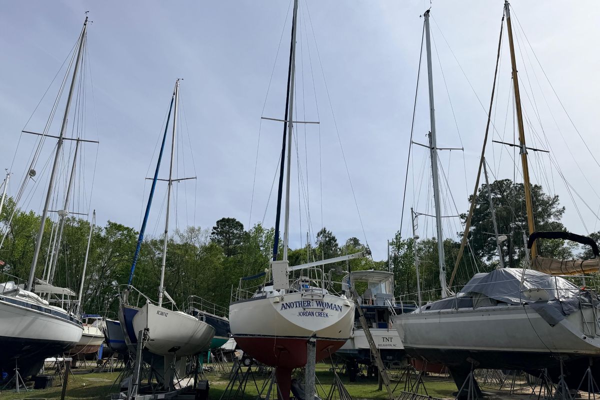 1980 Hunter 37 Cherubini Cutter