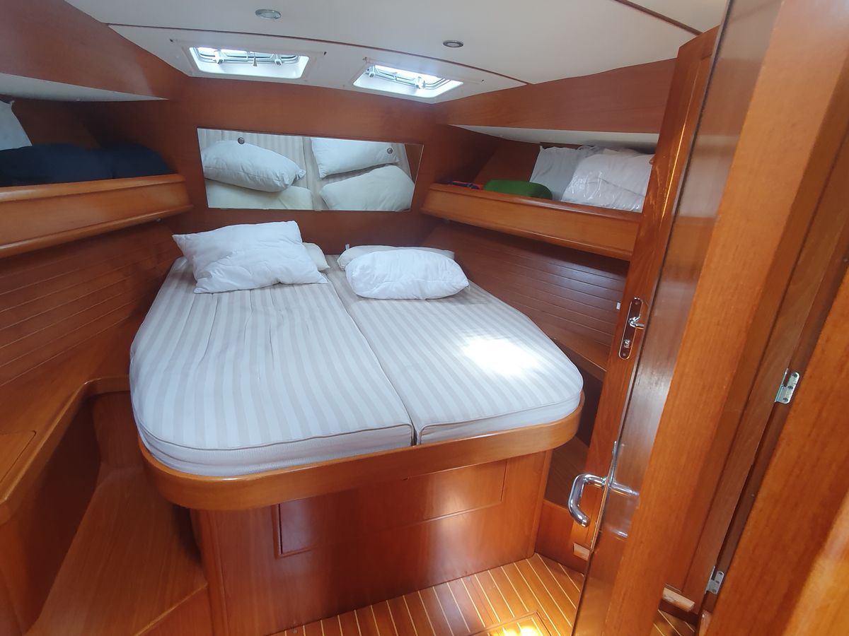 1998 Jeanneau Sun Odyssey 45.2