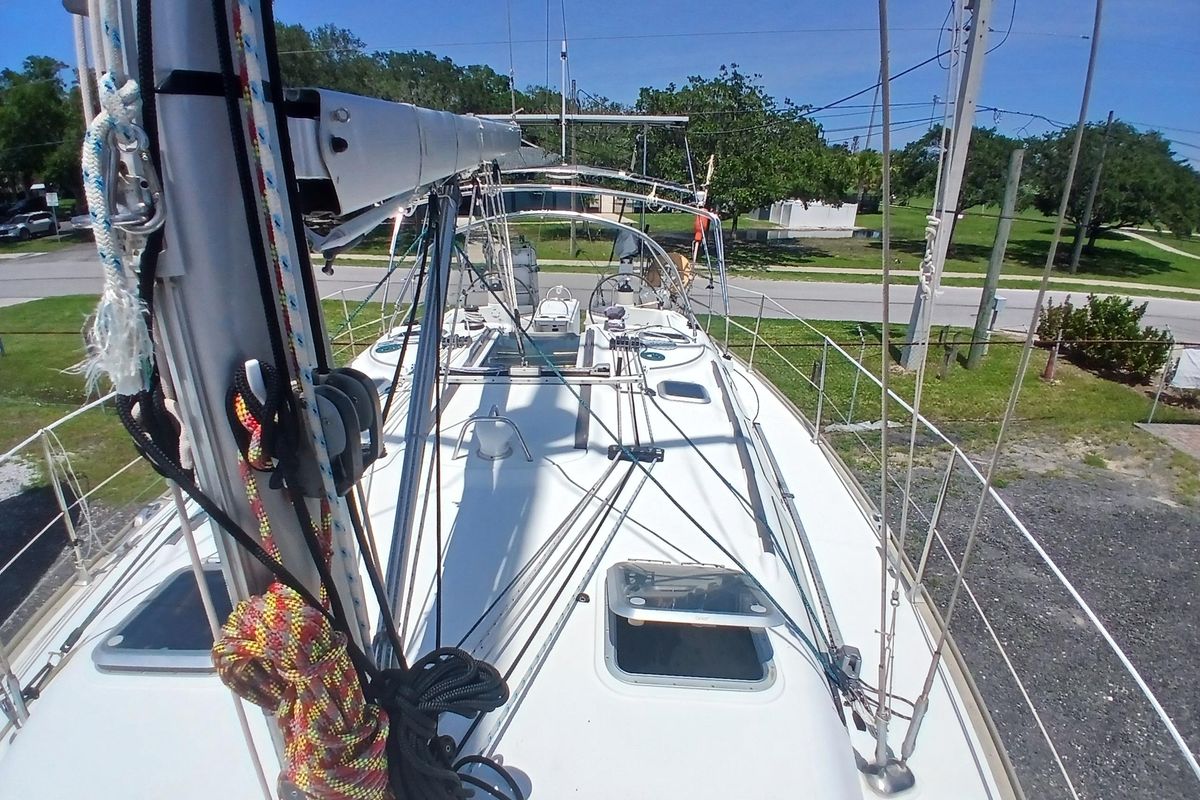 2004 Jeanneau Sun Odyssey 40