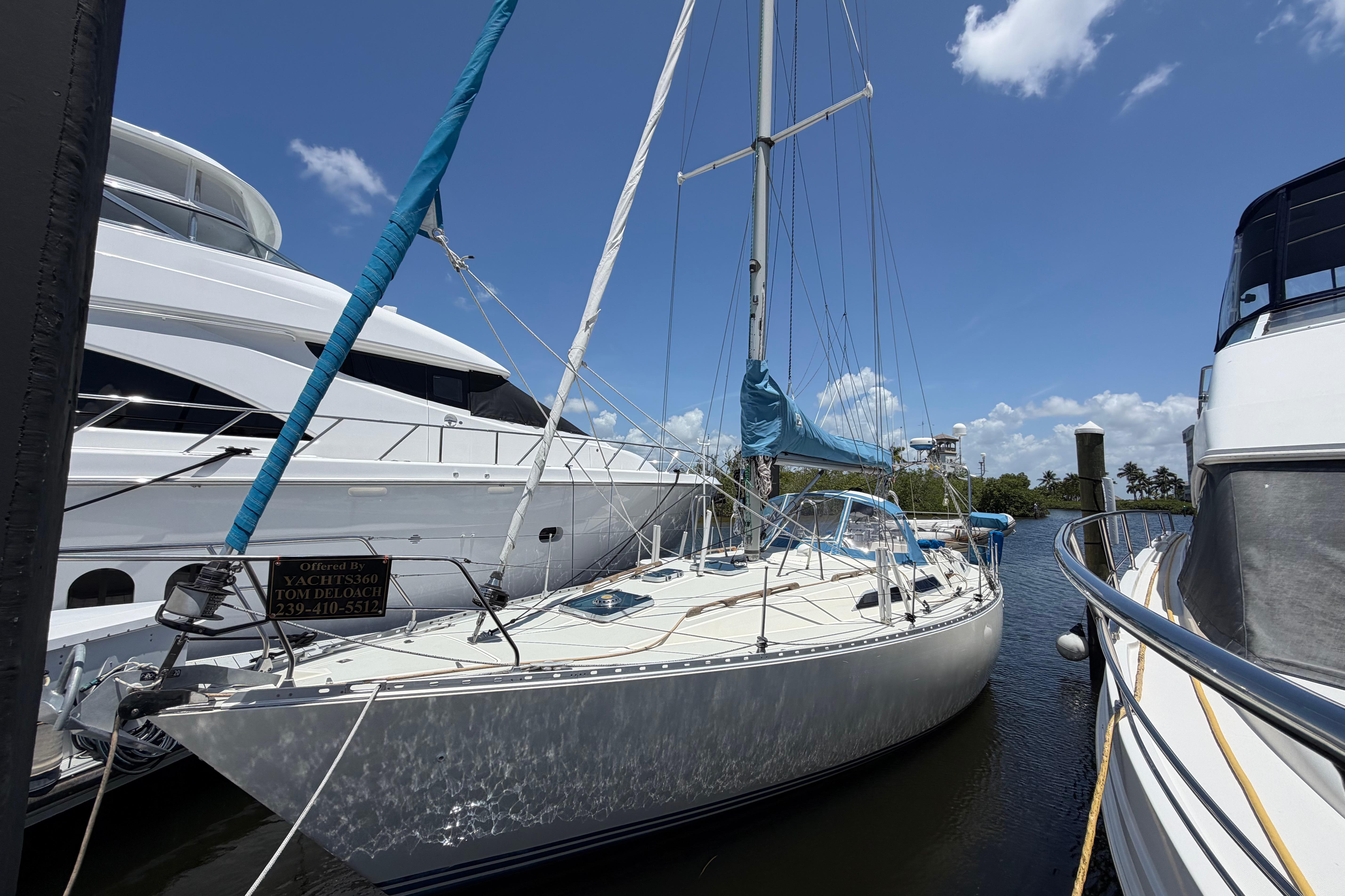 1987 Moody 376 for sale in Fort Myers, Florida