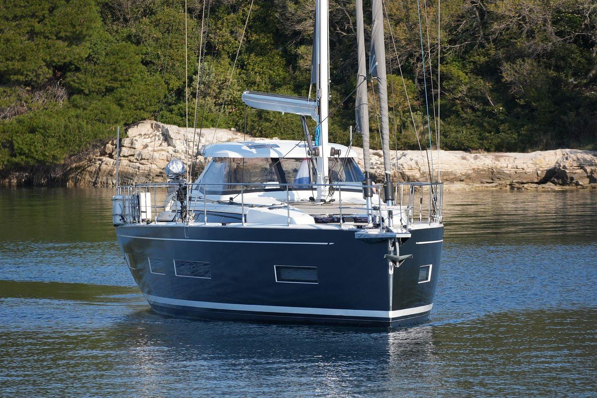 2017 Amel 50