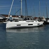 2024 Dufour 470