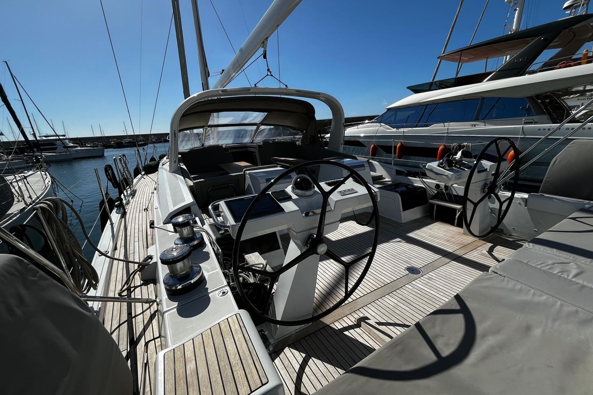 2016 Jeanneau 64